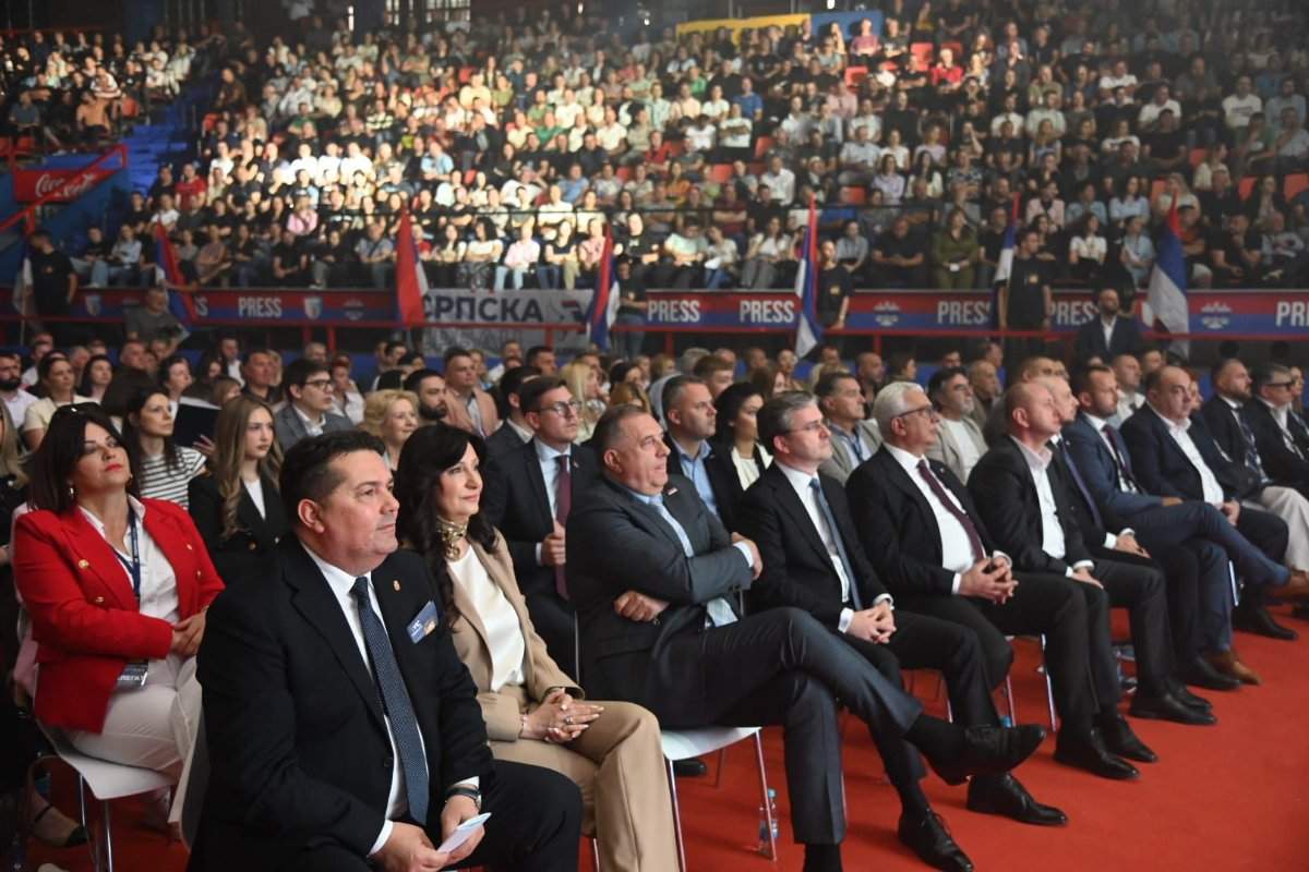 Stevandić okupio srpske lidere u Banjaluci: Poruke jedinstva sa 11. sjednice Ujedinjene Srpske (foto)