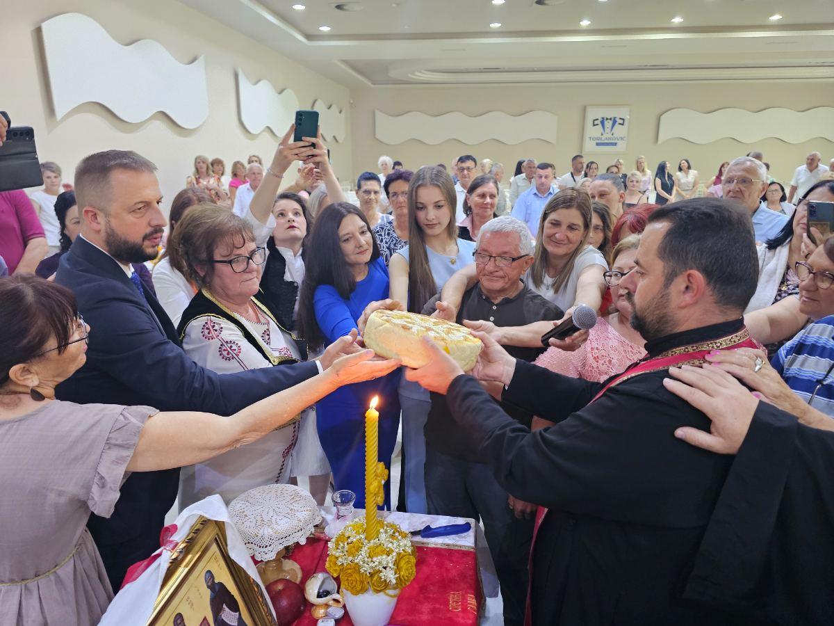 Slava Udruženja žena "Svjetlost" iz Ugljevika: Humane, vrijedne i posvećene (foto)