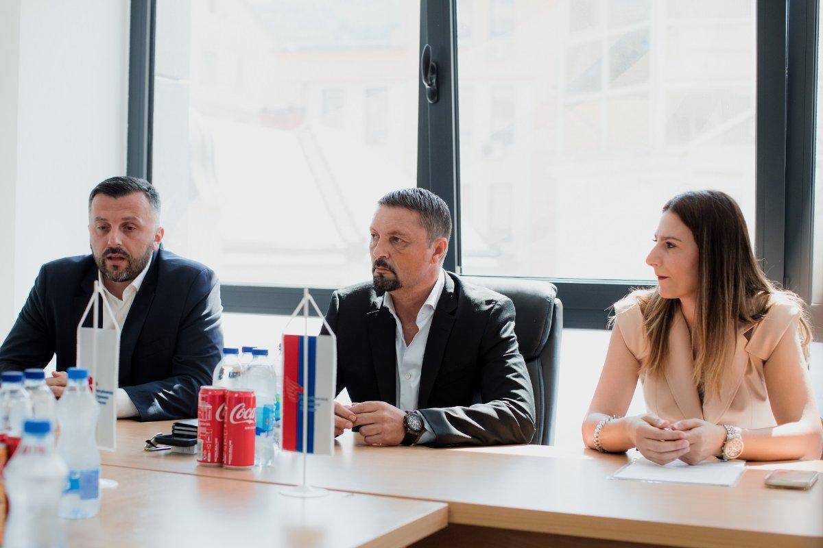 Sastanak Gradskog odbora RSS Zvornik – usvojen program za Opšte izbore (foto)