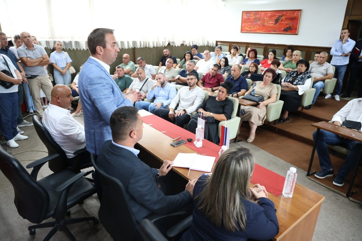 Selak u Prijedoru: SPS nastavlja snažan rast - novi članovi potvrdili da budućnost pripada politici koja okuplja (foto)