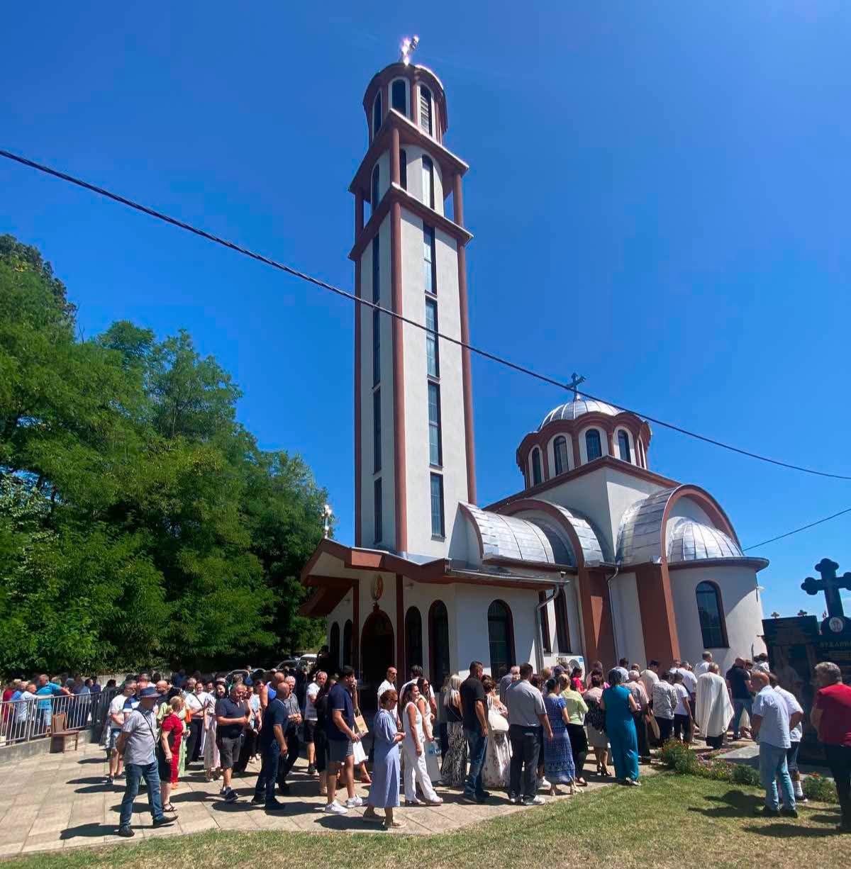 LOPARE: Ognjena Marija - slava hramova u Lukavici i Peljavama (foto)