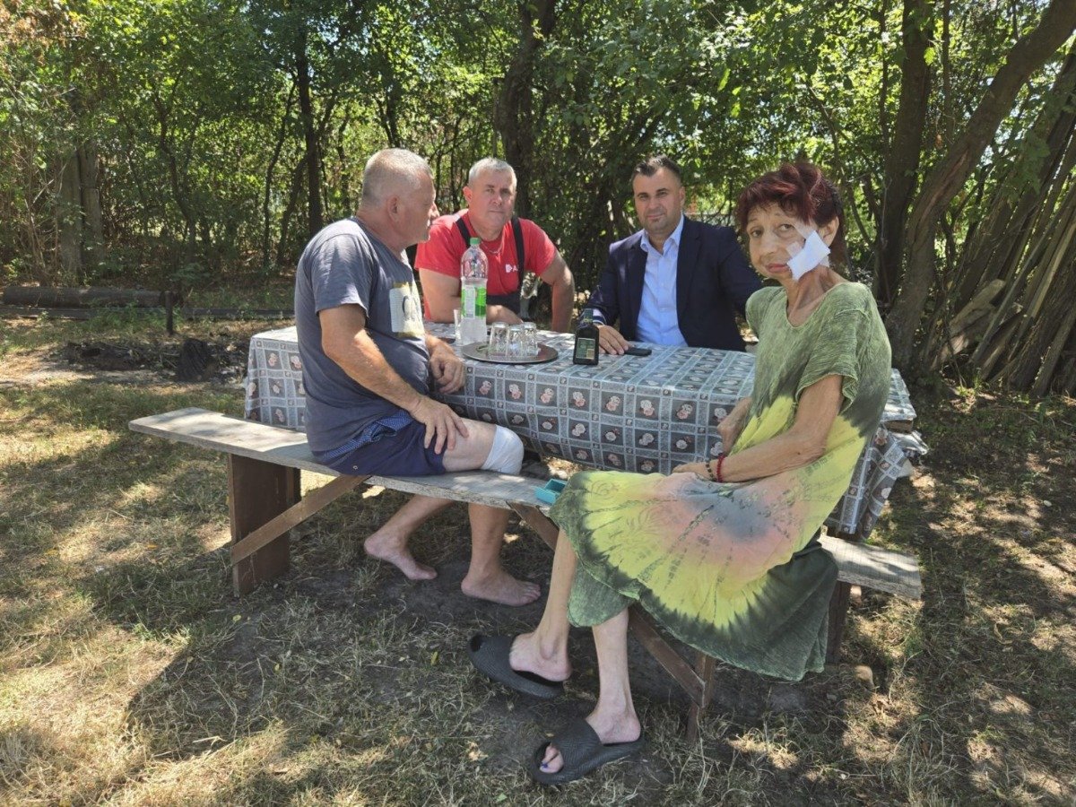 LOPARE: Mirko Nikolić u posjeti boračkoj porodici u Smiljevcu (foto)