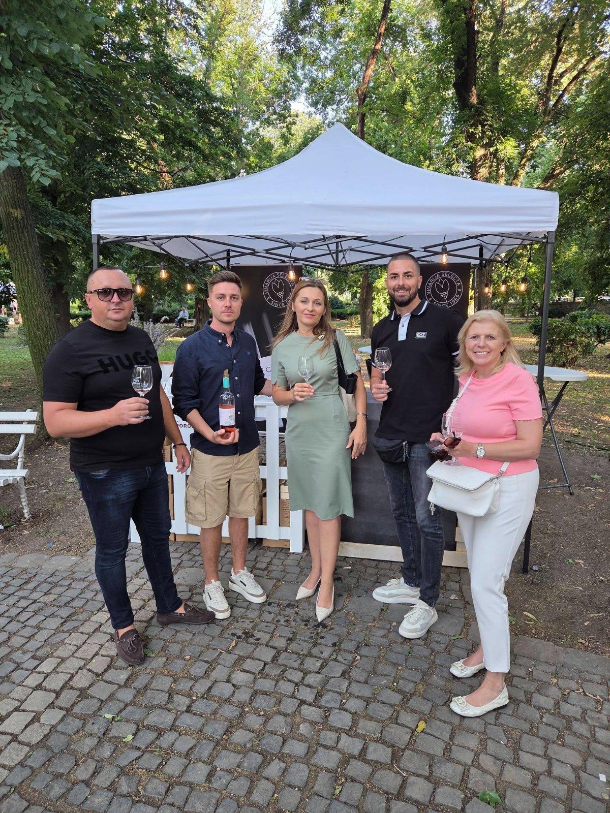 TO Grada Bijeljina predstavila turističke potencijale grada na jubilarnom VinoFestu u Vršcu (foto)