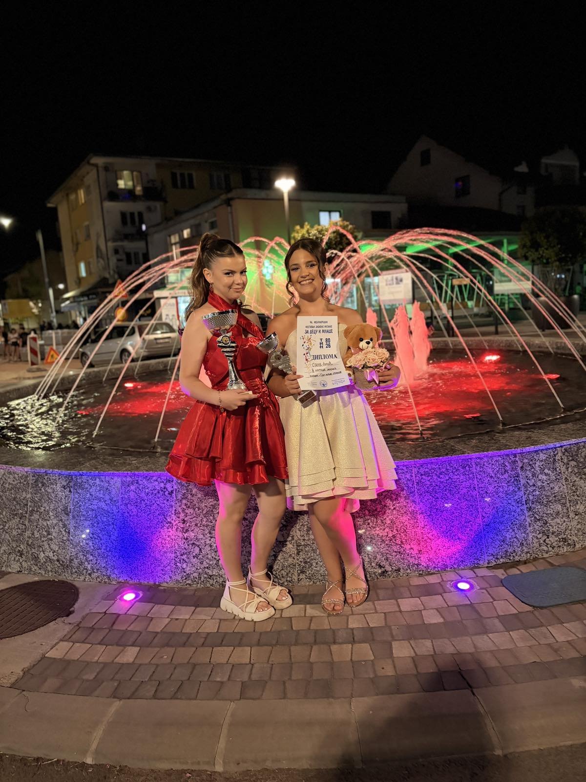 Veliki uspjeh djevojčica iz Bijeljine na međunarodnom festivalu u Donjem Milanovcu