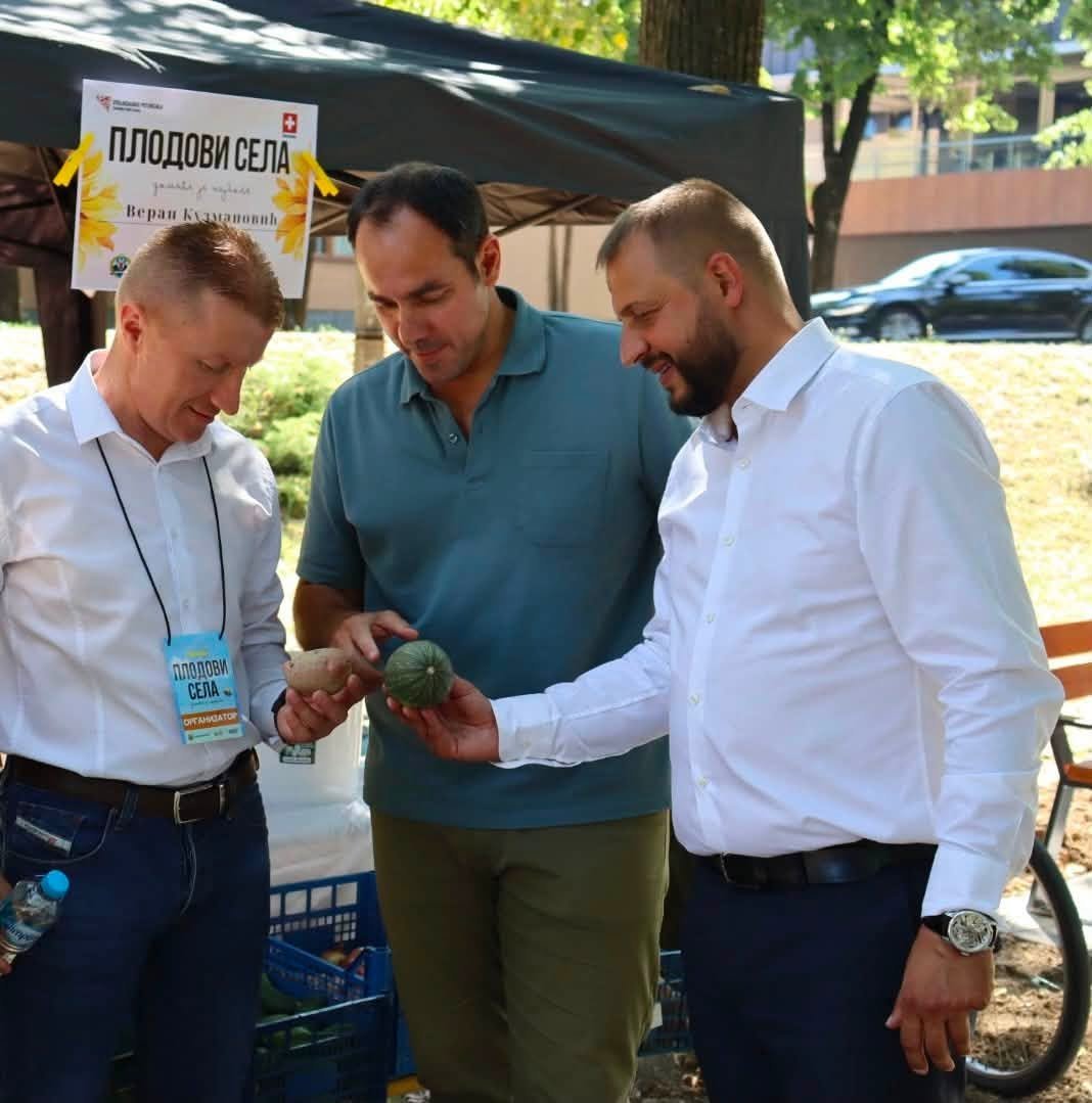 "Srbi poštuju i vole domaćine": Nešković u Tesliću na sajmu "Plodovi sela-domaće je najbolje" (foto)