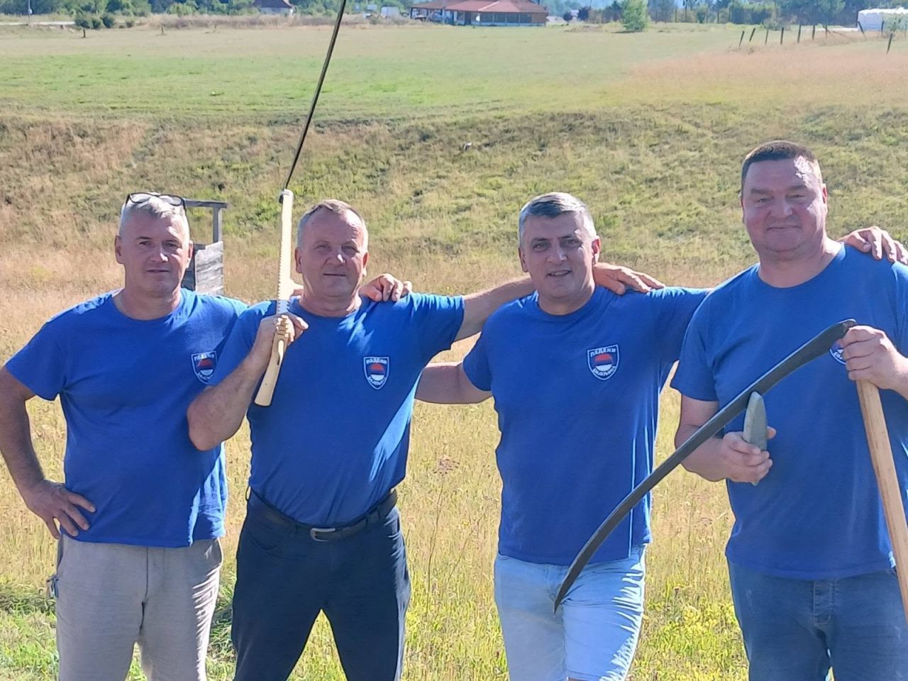 ''Ledeni'' iz Bijeljine ''pokosili'' Zlatibor – od kotlićijada do etno kosidbe, uvijek uz osmijeh i dobro društvo (foto)