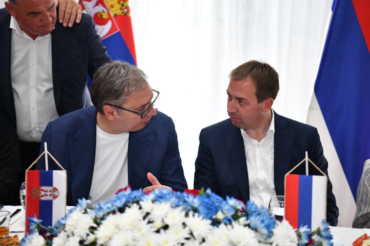 Selak kum hramovne slave u Sitnici - prisustvovao i Vučić (foto)