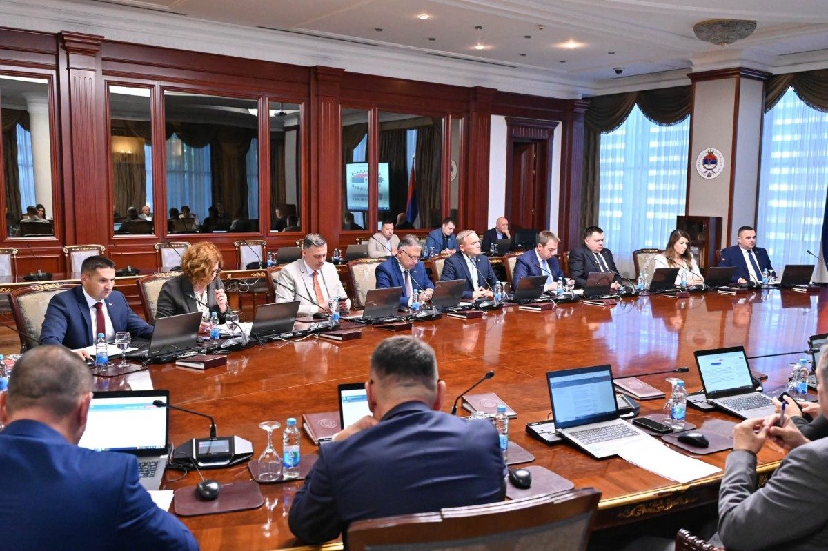 Održana 24. sjednica Vlade Republike Srpske: Iz programa javnih investicija sredstva za još šest prioritetnih projekata