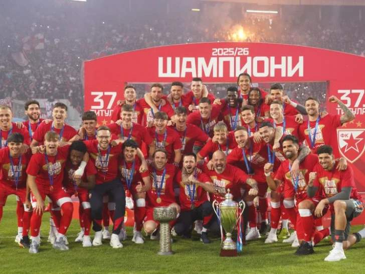 Zvezda proslavila titulu