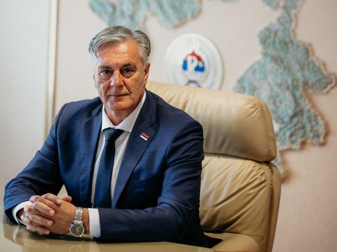 KARAN: Podrška zabrani ratne zastave pod kojom su ubijani Srbi - Krivična prijava protiv počinilaca skrnavljenja simbola Srpske
