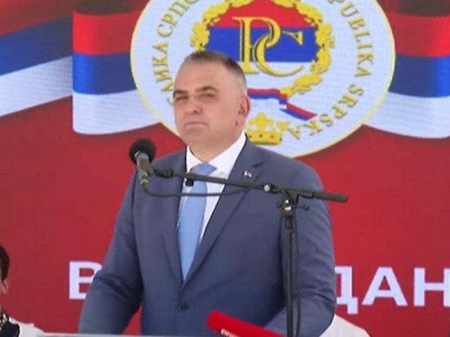 Minić pozvao na jedinstvo: Dignimo glavu, ne stidimo se sebe i ne svađajmo se