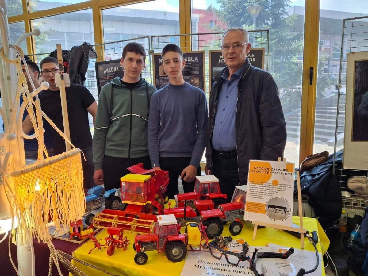 BIJELJINA: Zlatna plaketa za učenika Poljoprivredne i medicinske škole na INOST MLADIH 2026