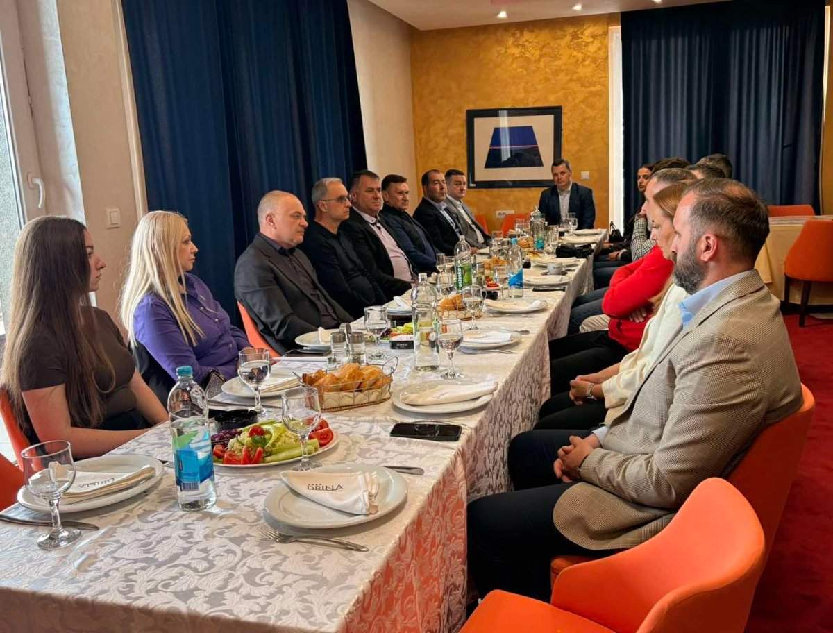 Centar za socijalni rad Bijeljina: Zahvalnice donatorima koji su pomogli oko 200 porodica (foto)