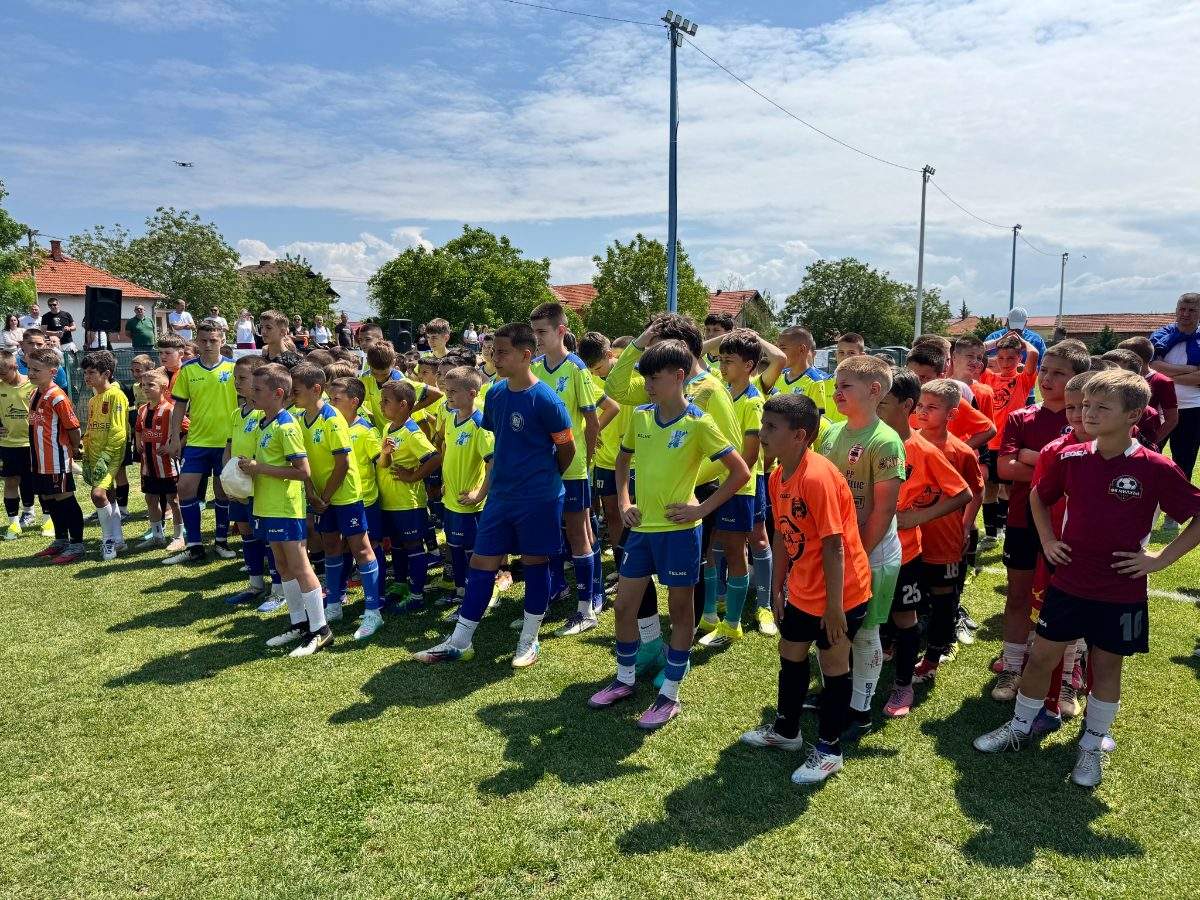 ''Revija fudbalskih nada 2026'' okupila mlade talente i sportski duh u Bijeljini (foto)
