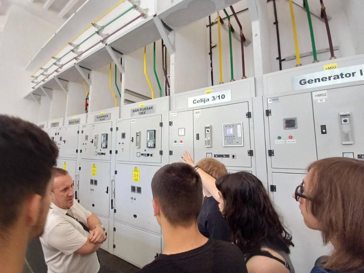 BIJELJINA: Učenici Tehničke škole ''Mihajlo Pupin'' posjetili male hidroelektrane u okviru ''Projekt sedmice''