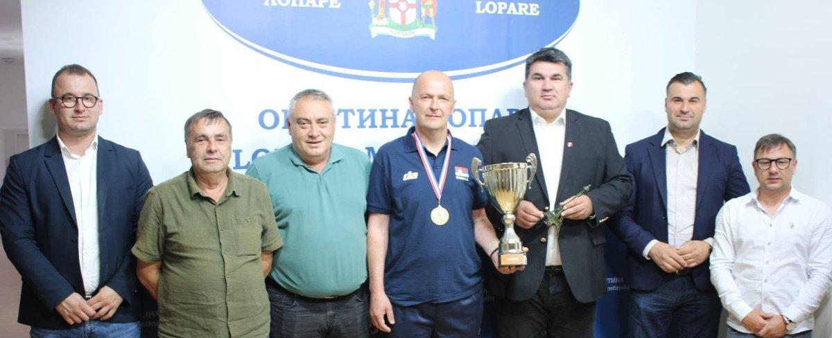 LOPARE: Načelnik Savić upriličio prijem za Mladena Stevića (foto)