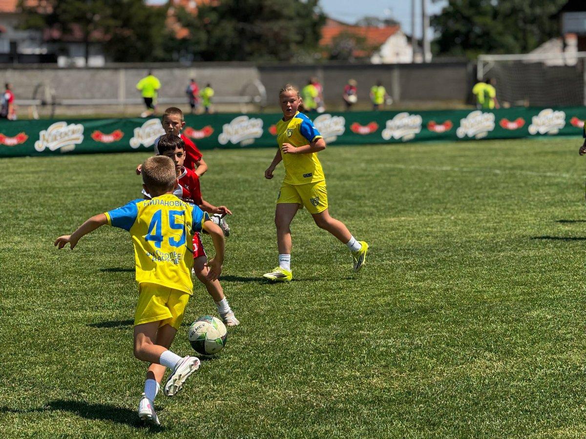 BIJELJINA: Otvoren 15. ''Proleter kup'' u Dvorovima - više od 1.000 mladih fudbalera na međunarodnom turniru (foto)
