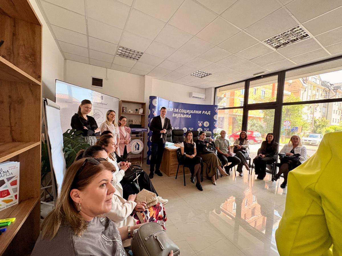 Centar za socijalni rad: U Bijeljini održan stručni susret ''Čujmo neizgovoreno''