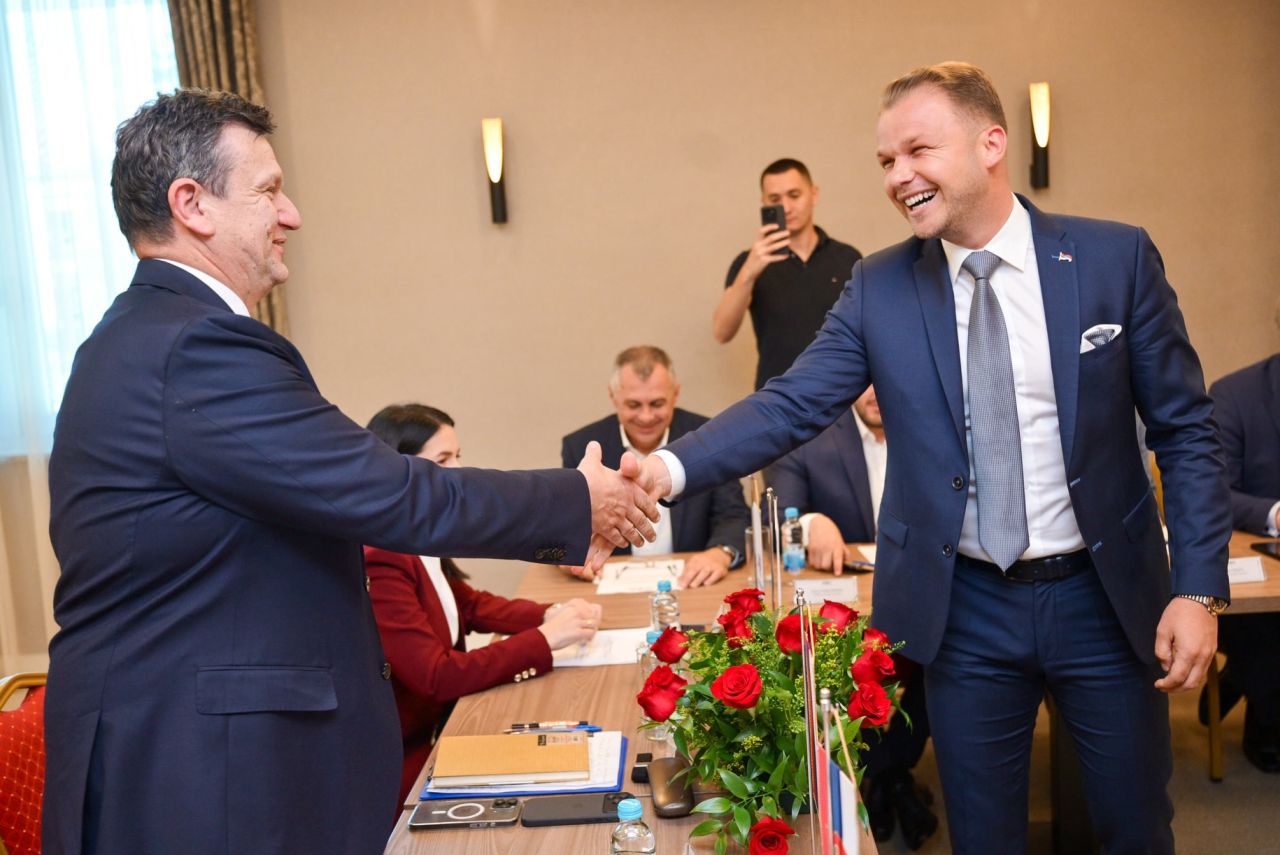 SDS dao rok Blanuši i Stanivukoviću do kraja maja