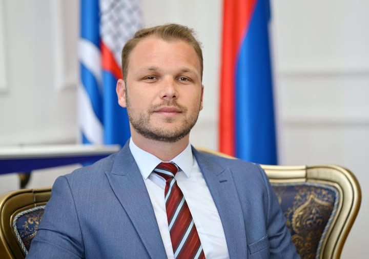 Stanivuković čestitao 1.maj: Naša obaveza je da stvaramo društvo u kojem će rad biti cijenjen, a radnik poštovan
