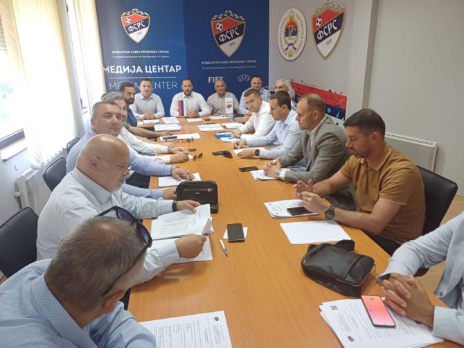 Sve odluke na Izvršnom odboru FS RS donesene jednoglasno, osim jedne