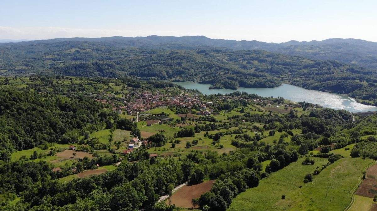 LOPARE: Izbrani najbolji učenički likovni i literarni radovi na temu „Da Majevica bude park prirode“ – dodjela nagrada 4. maja