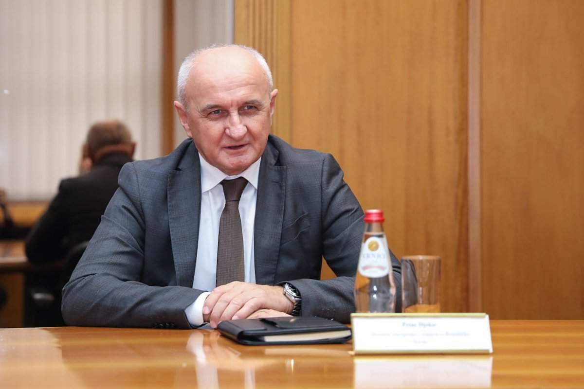 ĐOKIĆ: Srpska vodi računa o mineralnim resursima