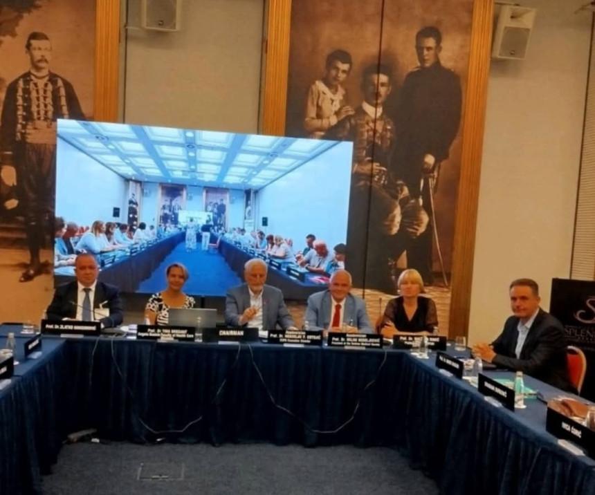 BIJELJINA: Prof. dr Zlatko Maksimović uveo prvu vještačku inteligenciju u zdravstvu regiona