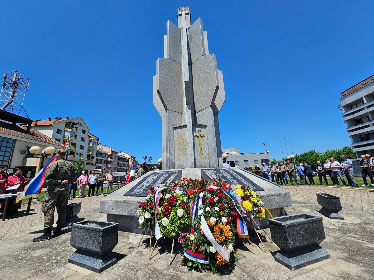 Dan Prave majevičke brigade VRS: Herojstvom i žrtvom Srpskoj temelj udarili (foto)