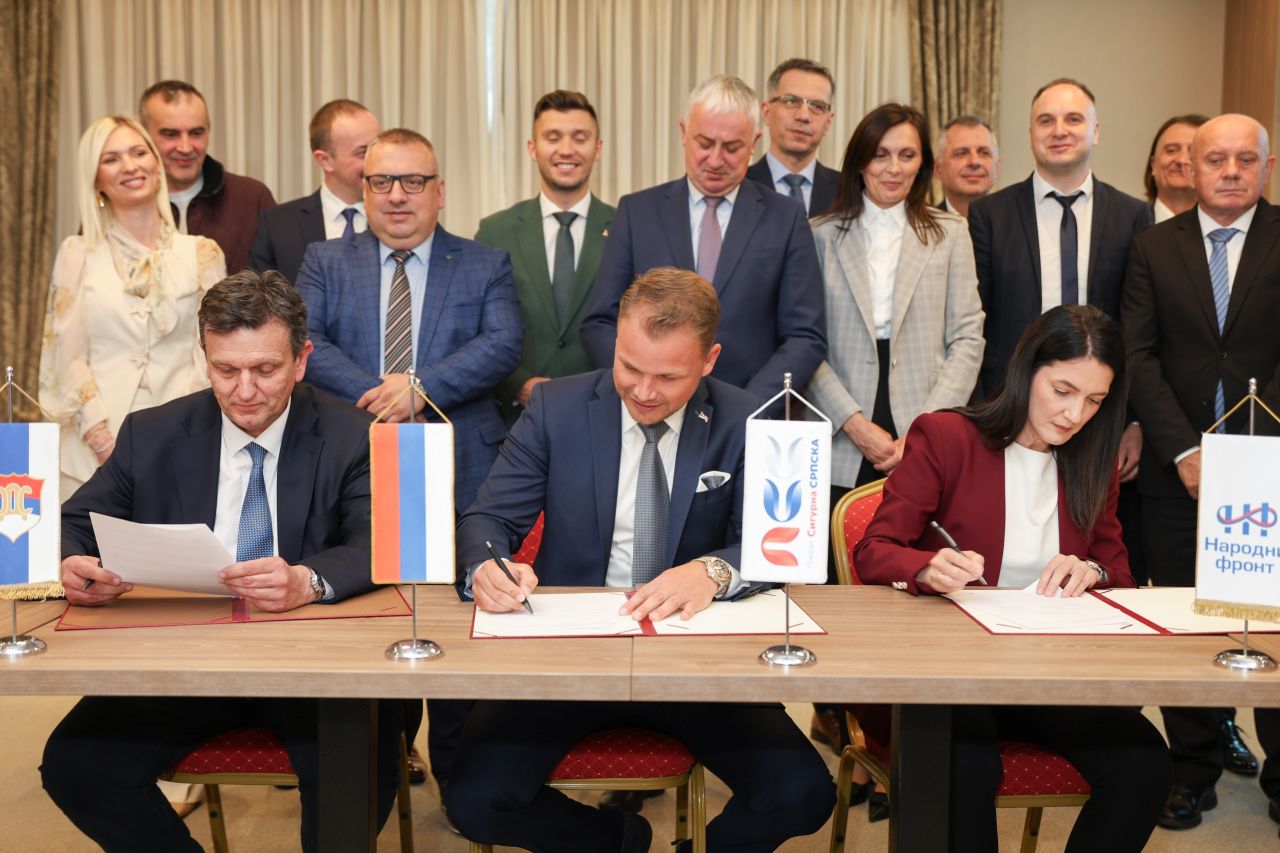 DOGOVOR JE POSTIGNUT: SDS, PSS i Narodni front ozvaničili zajednički nastup na izborima (foto)
