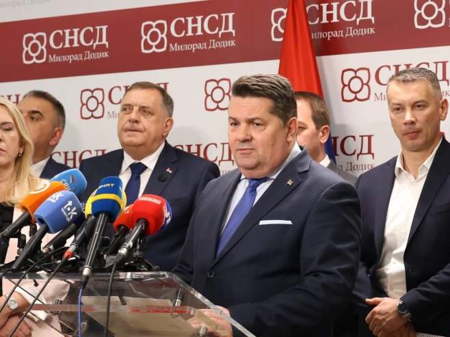 STEVANDIĆ: Građani da izaberu fiskalnu stabilnost i institucionalnu uređenost
