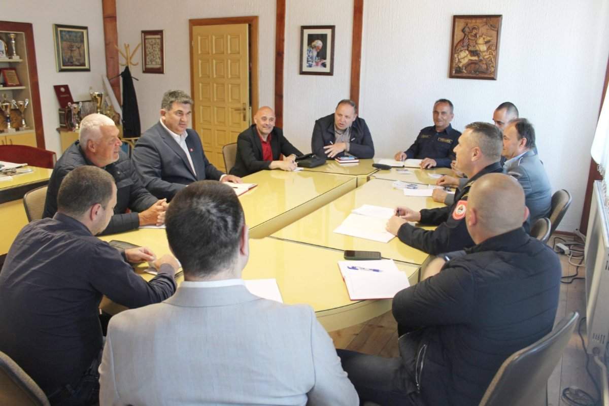 Održan sastanak Foruma za bezbjednost u Loparama: Stabilno stanje i mjere za bezbjednu proslavu mature